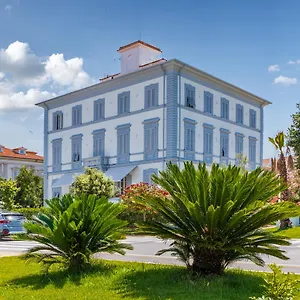 Tirreno 4* Marina di Massa